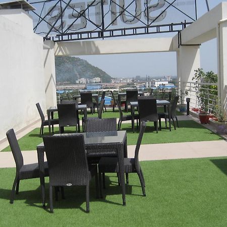 Starlit Suites Neemrana Exterior photo
