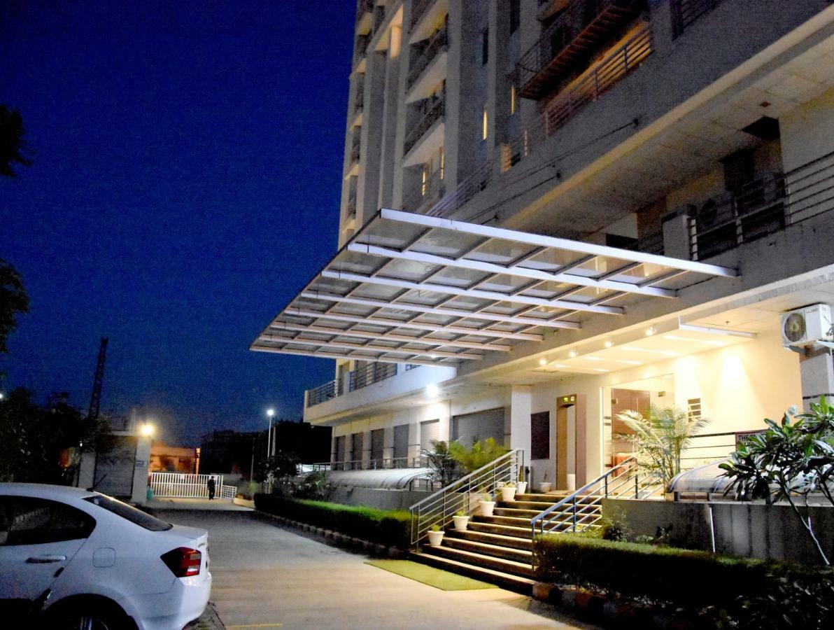 Starlit Suites Neemrana Exterior photo