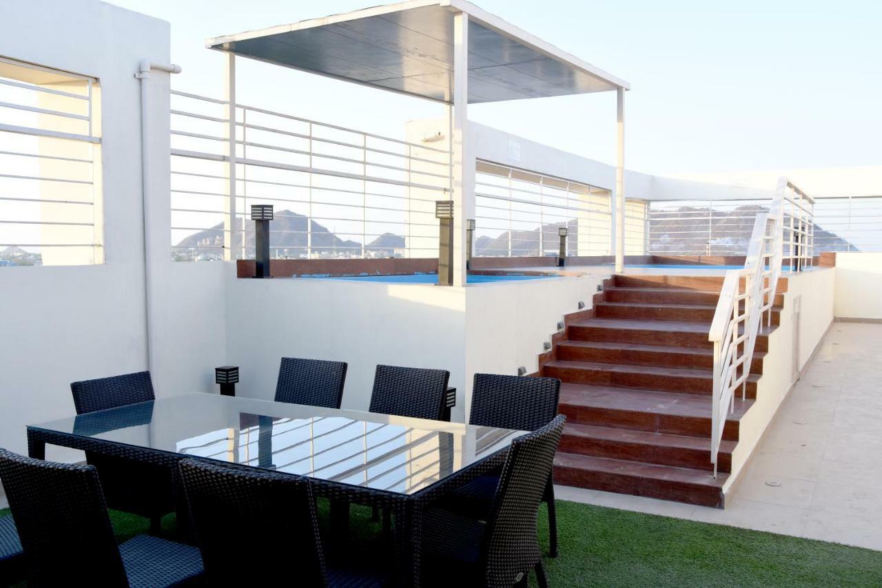 Starlit Suites Neemrana Exterior photo